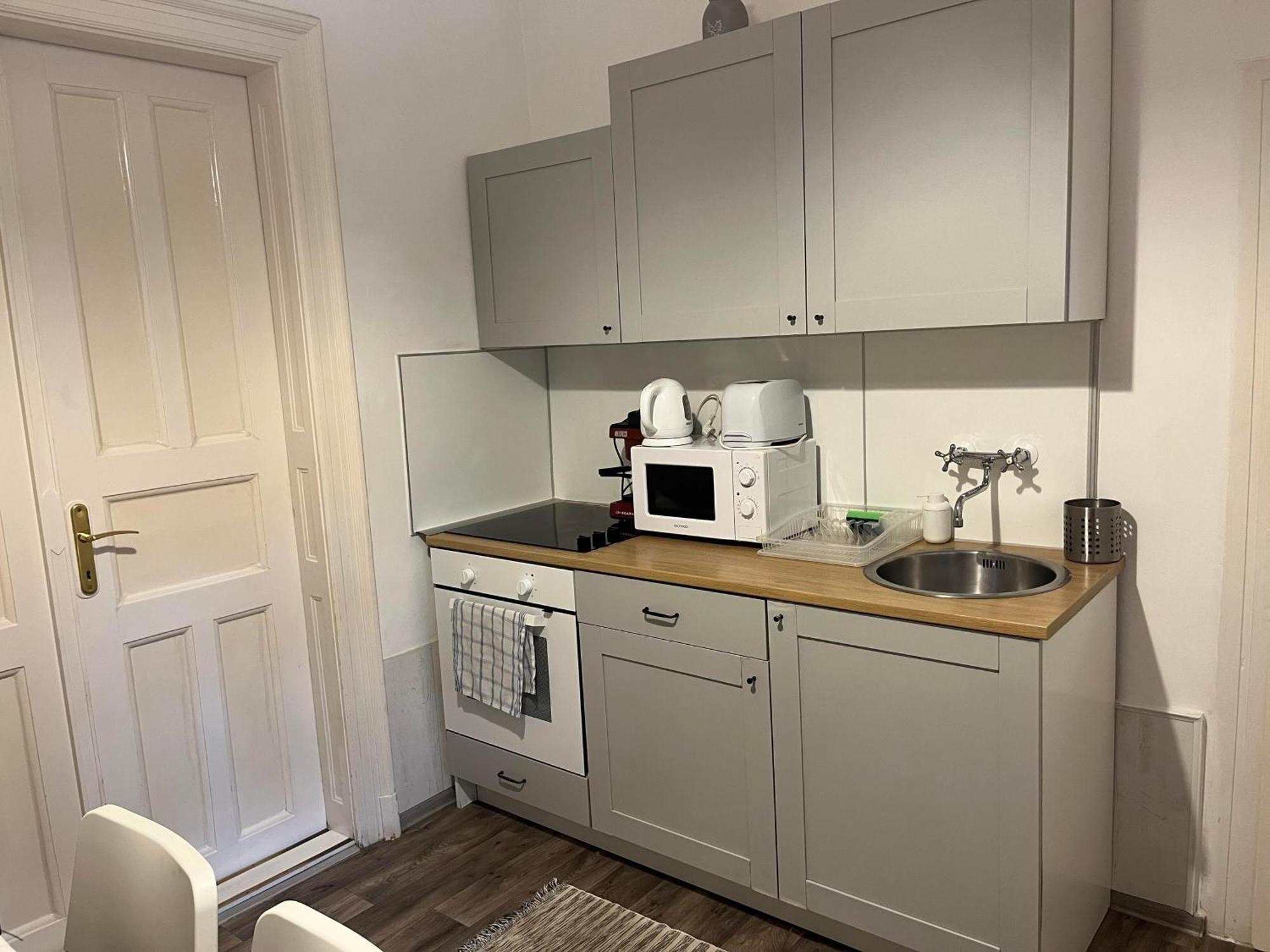 Idill Apartmanhaz B&B Tiszafüred 외부 사진